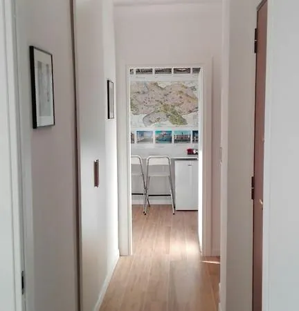 To לינה וארוחת בוקר *